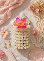 Sac Malika Ya Lumi porté en main lors d'une cérémonie traditionnelle