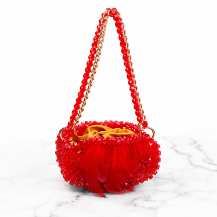 Nzuri Ya Moto – Sac à Main Perlé Rouge à Plumes | Sacoches de Paty