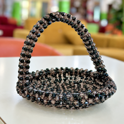 AKUA – Corbeille Décorative en Perles Noires & Fumées | Sacoches de Paty